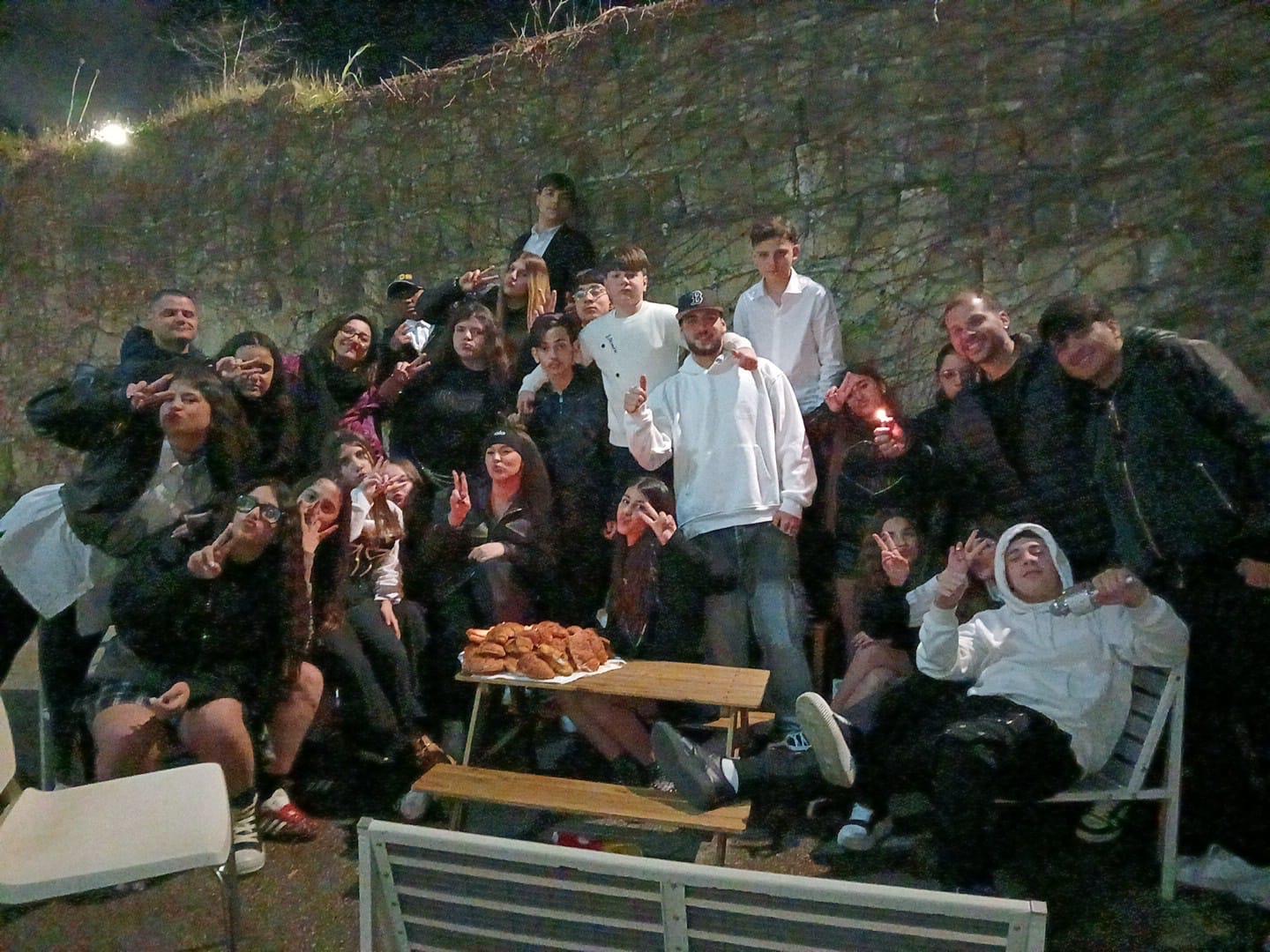 I ragazzi del Let “Le ali per crescere” a Marechiaro: un percorso di crescita e condivisione